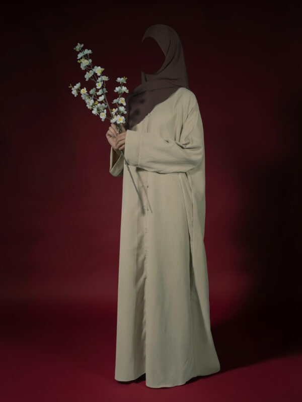 Nami Abaya